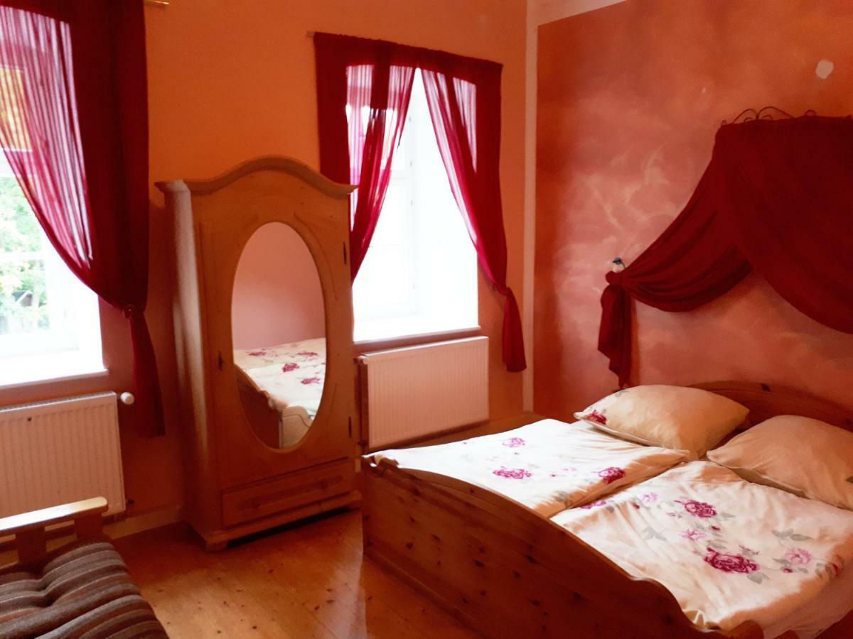 Hotel Schloss Wespenstein Gräfenthal Extérieur photo